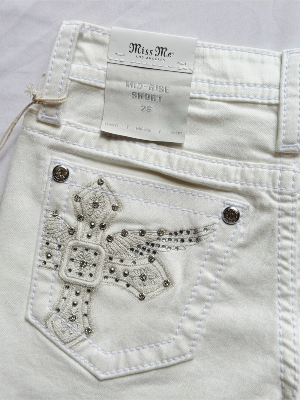 Miss Me Mid-Rise Shorts - Size 26 - White Slim Cut Off Denim Rhinestone Pockets - Picture 4 of 6